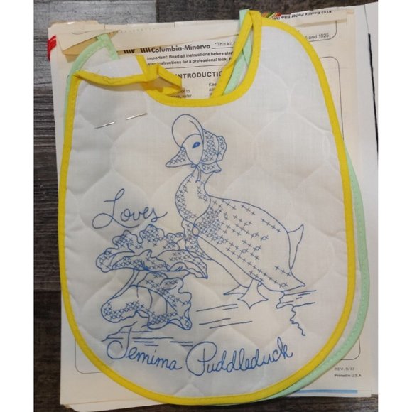 1977 Beatrix Potter Peter Rabbit and Jemima Puddleduck Bibs Stamped Cross Stitch - Picture 2 of 9